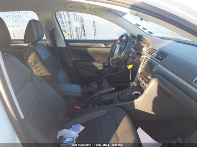 1VWDT7A31HC076425 Volkswagen Passat 1.8t R-line
