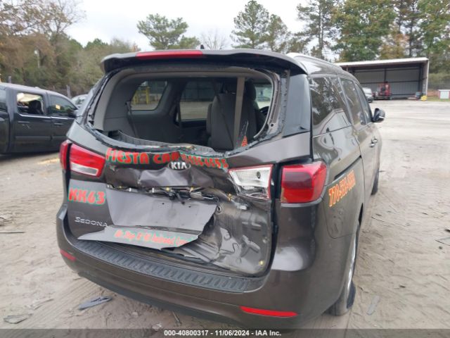 KNDMB5C17G6126019 KIA SEDONA LX