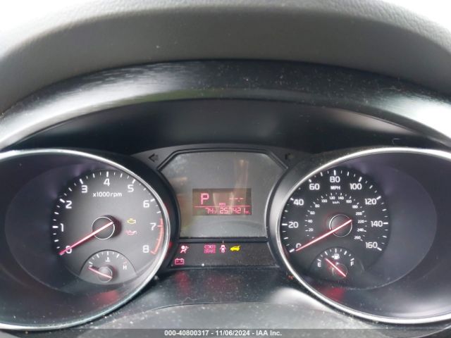 KNDMB5C17G6126019 KIA SEDONA LX