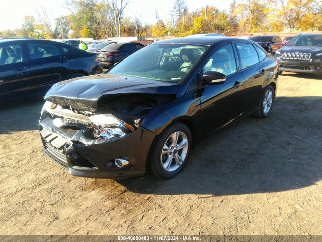 Ford FOCUS SE 2014 1FADP3F20EL107472 Image 2