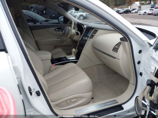 JN8CS1MW7HM410041 Infiniti QX70