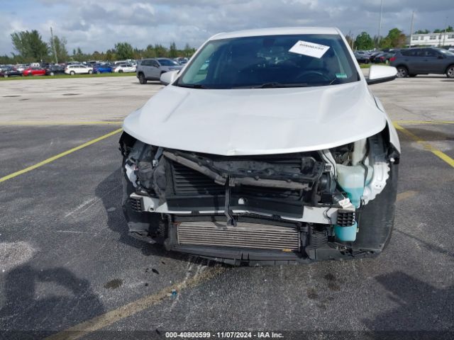 2GNAXJEV1J6352420 Chevrolet EQUINOX LT