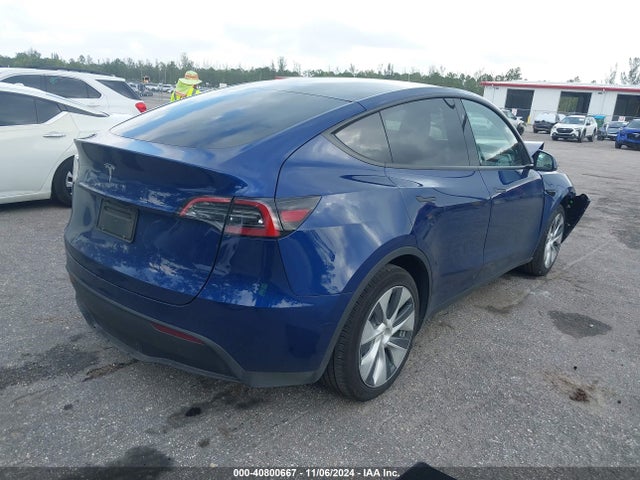 2024 TESLA MODEL Y 7SAYGDED3RF032671 Photo 3