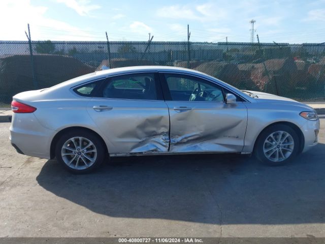 3FA6P0MU8KR119667 Ford Fusion Hybrid Sel