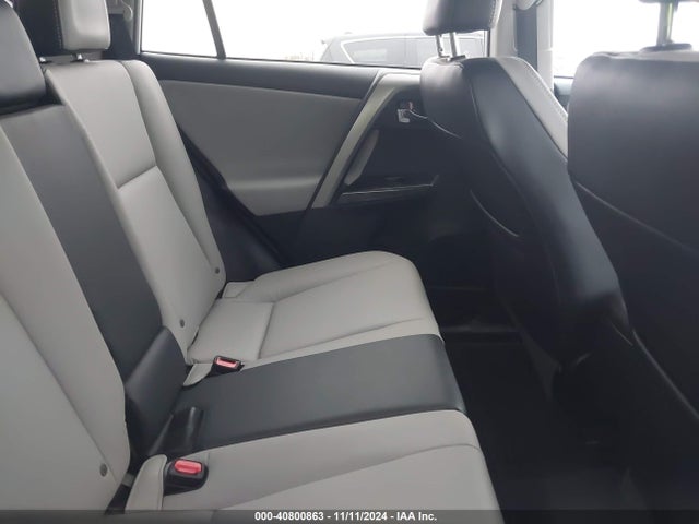 2T3DFREV1HW583937 Toyota Rav4 Platinum