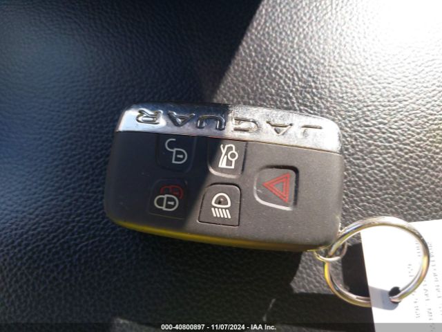 SAJAJ4GX7KCP43964 Jaguar Xe 30t Premium