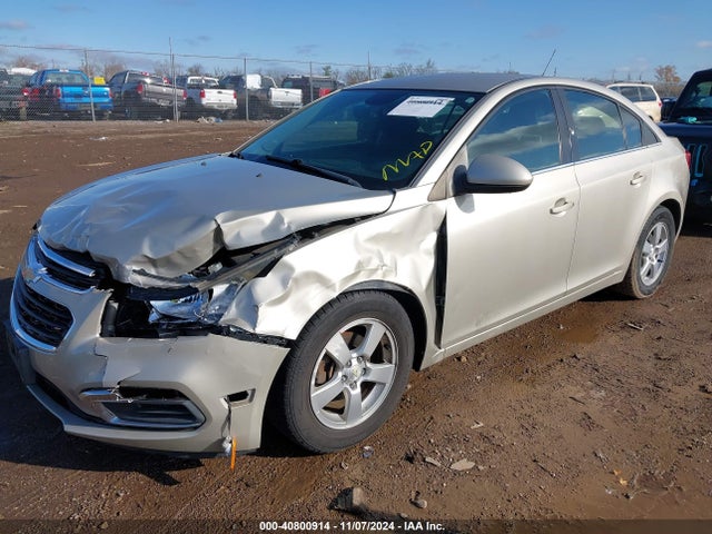 Chevrolet Cruze 1lt Auto 2015 1G1PC5SB2F7255694 Image 2