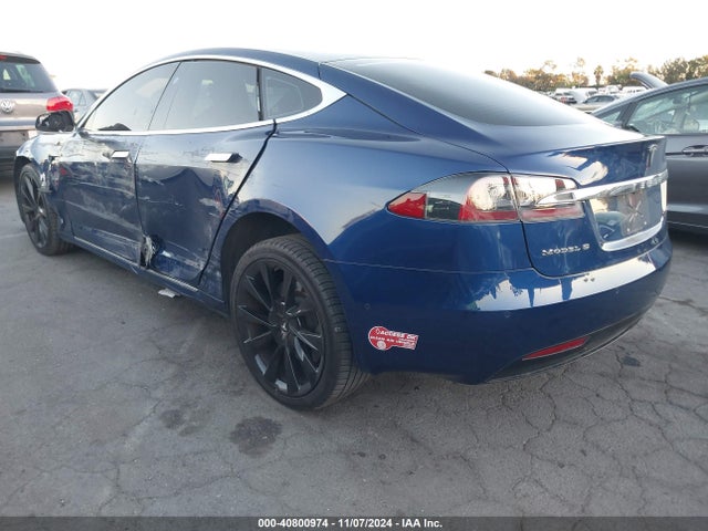 2018 TESLA MODEL S 5YJSA1E21JF249786 Photo 2
