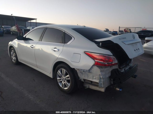Nissan Altima 2.5 S 2015 1N4AL3AP7FN326579 Image 3