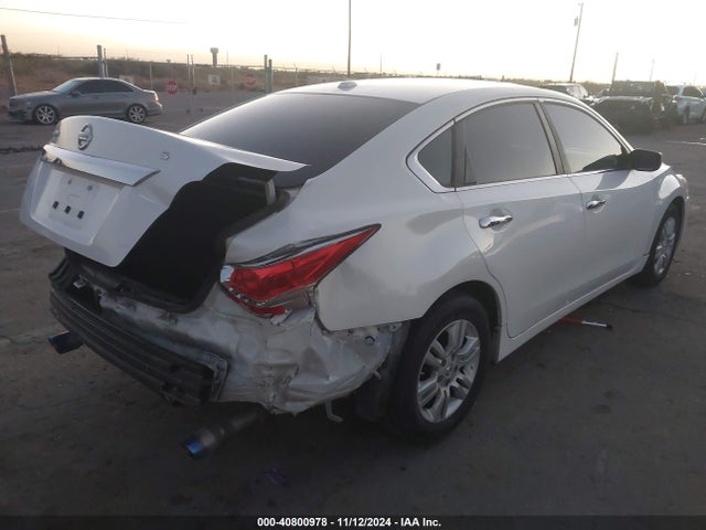 Nissan Altima 2.5 S 2015 1N4AL3AP7FN326579 Image 4