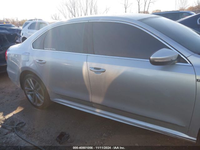 1VWDT7A34HC006840 Volkswagen Passat 1.8t R-line