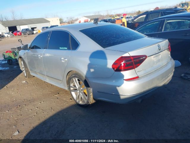 1VWDT7A34HC006840 Volkswagen Passat 1.8t R-line