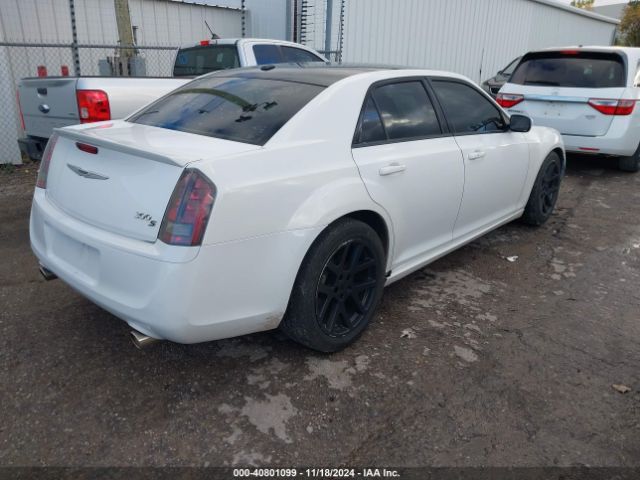 2C3CCABG8EH340444 Chrysler 300 300s