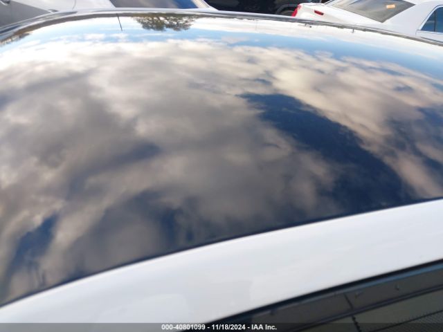 2C3CCABG8EH340444 Chrysler 300 300s