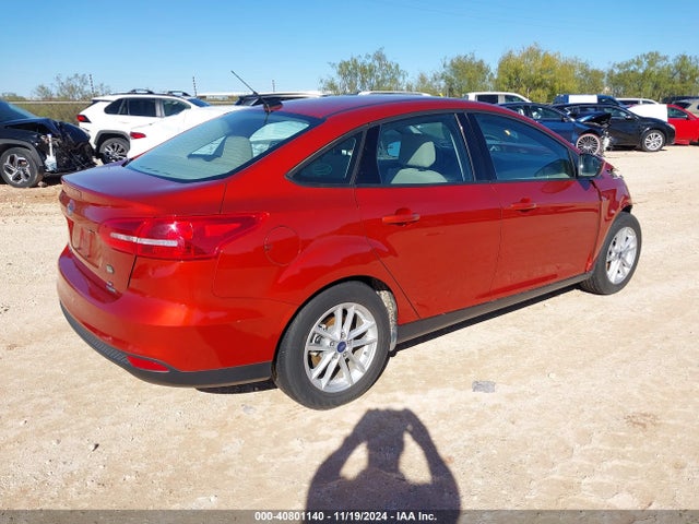 Ford FOCUS SE 2018 1FADP3FEXJL321843 Image 4