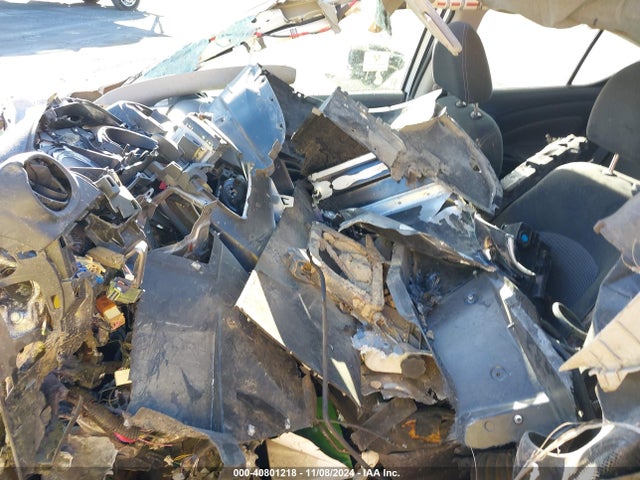 3N1CN7AP8HL887304 Nissan 2017