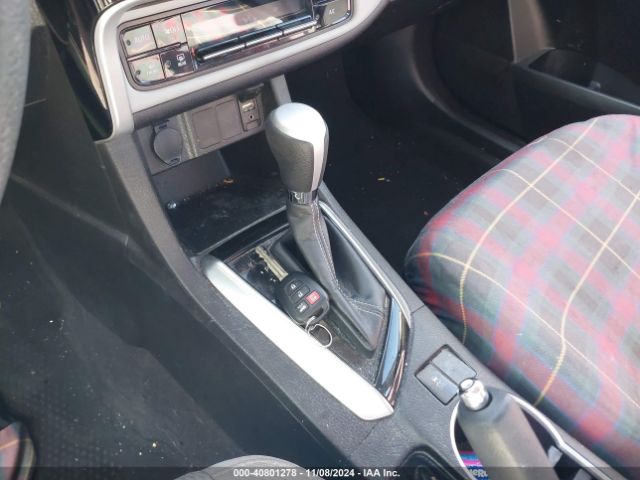 5YFBURHE9HP678247 Toyota COROLLA LE