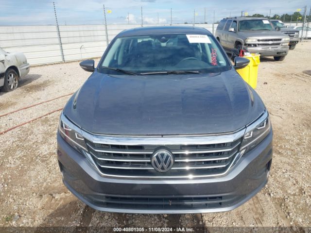 1VWSA7A33NC002643 Volkswagen Passat 2.0t Se