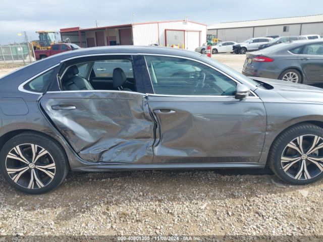 1VWSA7A33NC002643 Volkswagen Passat 2.0t Se