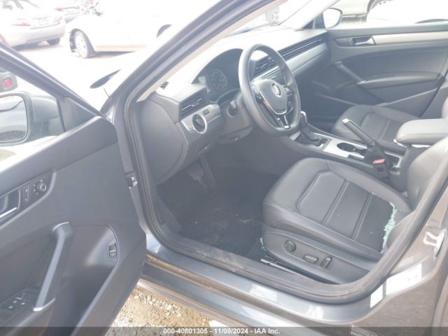 1VWSA7A33NC002643 Volkswagen Passat 2.0t Se