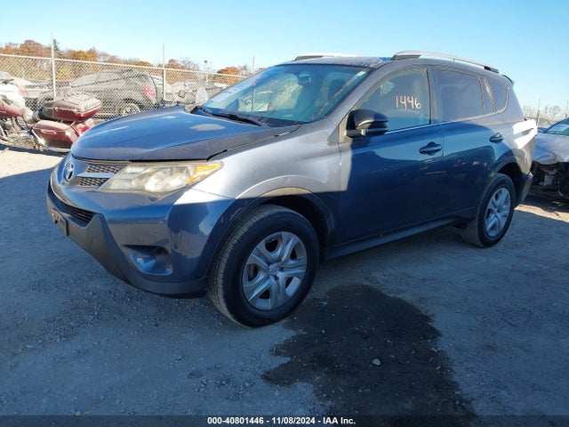 Toyota RAV4 LE 2014 JTMZFREV5ED037964 Image 2