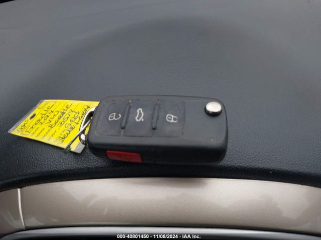 3VW517AT3EM811782 Volkswagen Beetle 1.8t