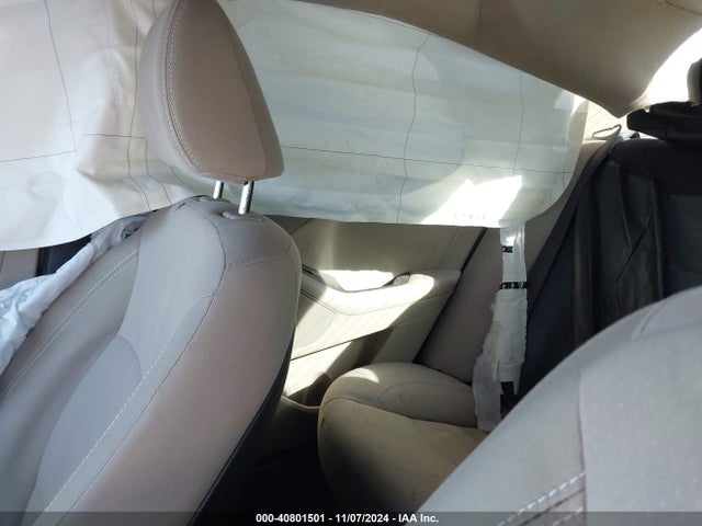 5XXGM4A76FG406765 KIA Optima Lx
