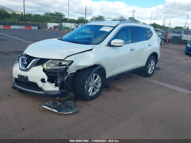 Nissan ROGUE SV 2015 5N1AT2MT8FC900451 Image 2