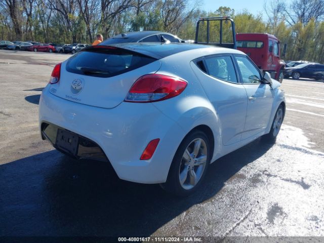 KMHTC6AD5EU215152 Hyundai Veloster Base W/gray