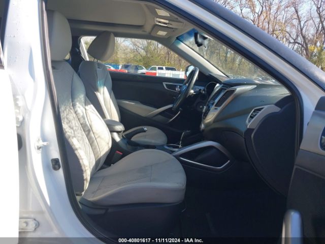 KMHTC6AD5EU215152 Hyundai Veloster Base W/gray