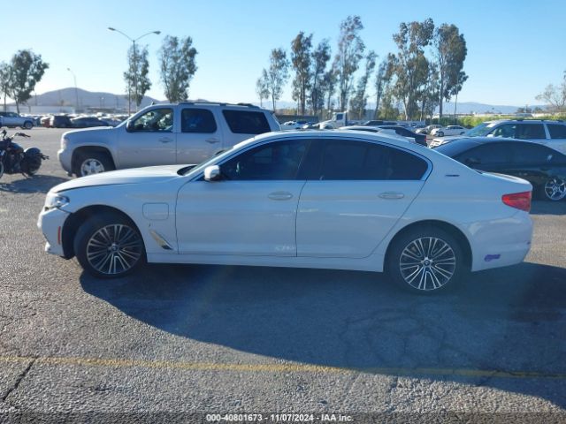 WBAJA9C5XJB250555 BMW 530e Iperformance