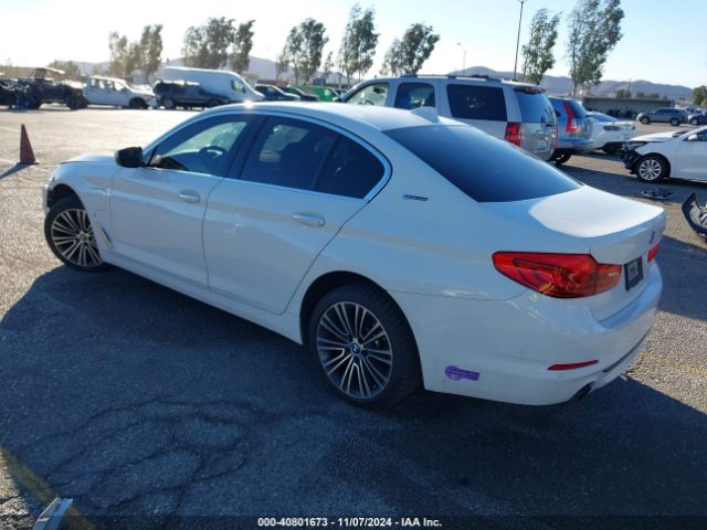 WBAJA9C5XJB250555 BMW 530e Iperformance