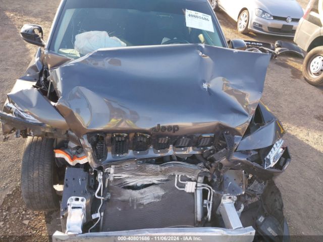 1C4PJLCBXJD556532 Jeep Cherokee Latitude Fwd