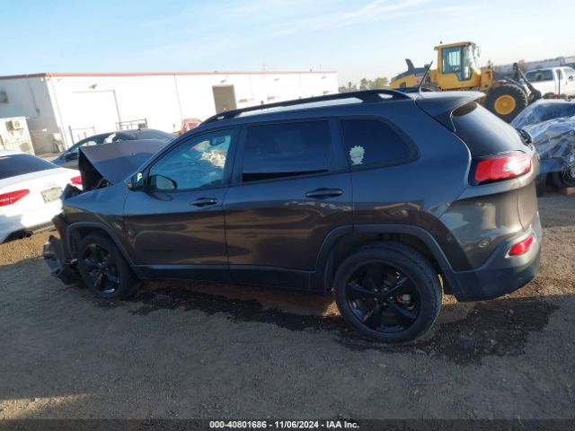 1C4PJLCBXJD556532 Jeep Cherokee Latitude Fwd