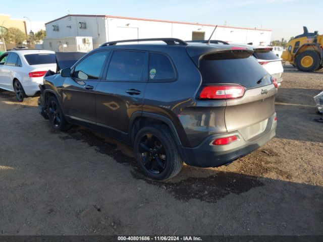 1C4PJLCBXJD556532 Jeep Cherokee Latitude Fwd