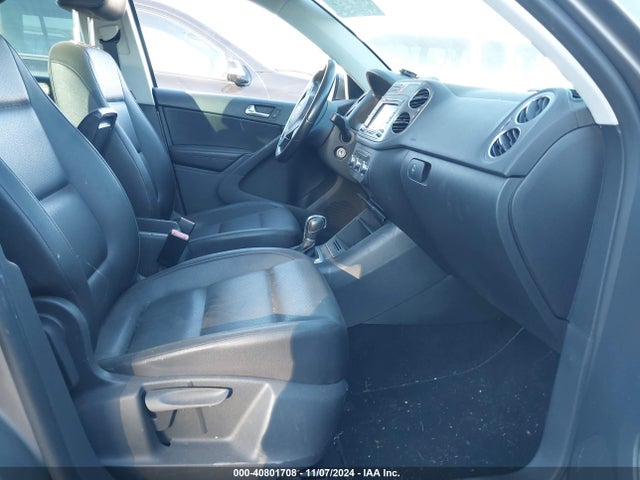 Продаж на аукціоні авто 2011 Volkswagen Tiguan Se, vin: WVGAV7AX2BW504233, номер лоту: 40801708