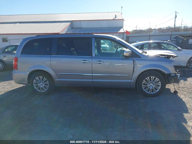 2C4RC1CGXFR698998 Chrysler Town & Country Touring-l