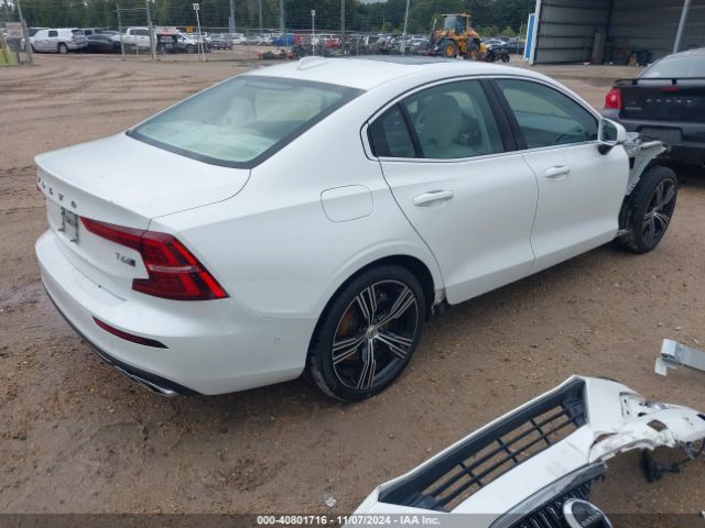 7JRA22TL1KG009463 Volvo S60 T6 Inscription