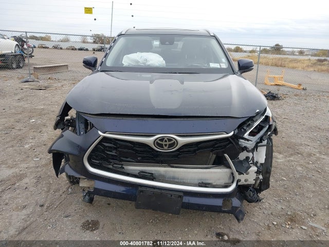 Toyota Highlander Xle 2022 5TDGZRBH2NS245799 Image 6