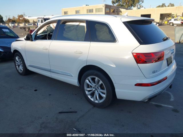 WA1LAAF72JD048091 Audi Q7 3.0t Premium