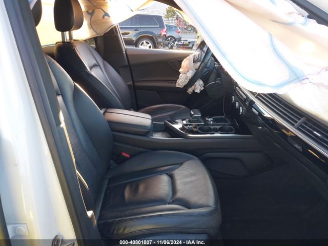 WA1LAAF72JD048091 Audi Q7 3.0t Premium