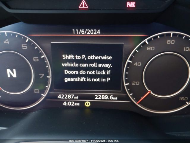 WA1LAAF72JD048091 Audi Q7 3.0t Premium