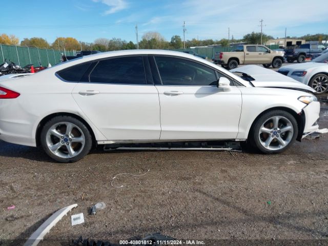 3FA6P0HD0FR160343 Ford FUSION SE