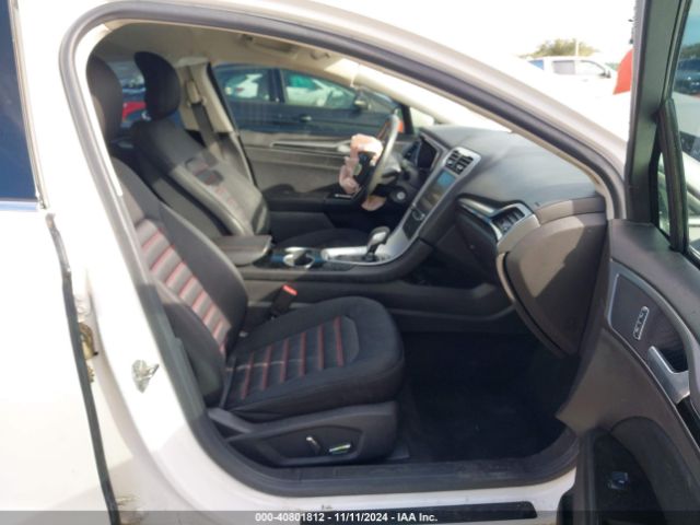 3FA6P0HD0FR160343 Ford FUSION SE