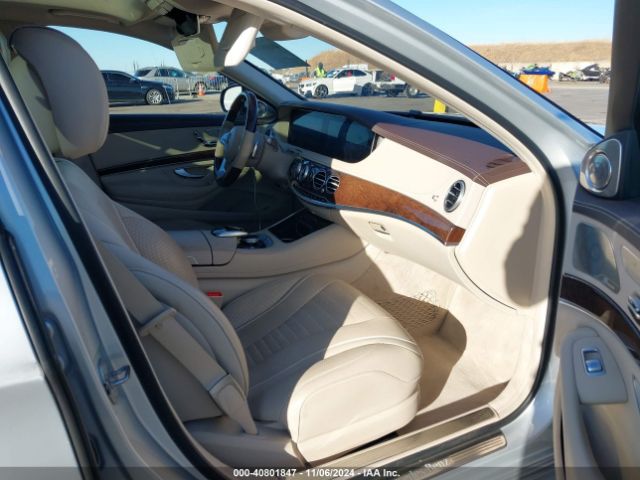 WDDUG8DB9KA453527 Mercedes-Benz S 560