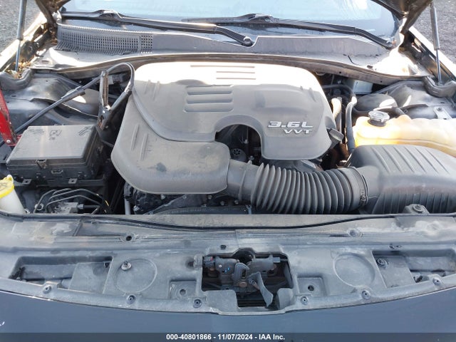 Chrysler 300 300s Awd 2018 2C3CCAGG3JH241050 Image 10