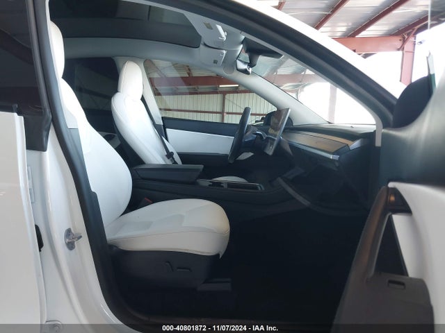 2022 TESLA MODEL Y 7SAYGDEF5NF410193 Photo 4