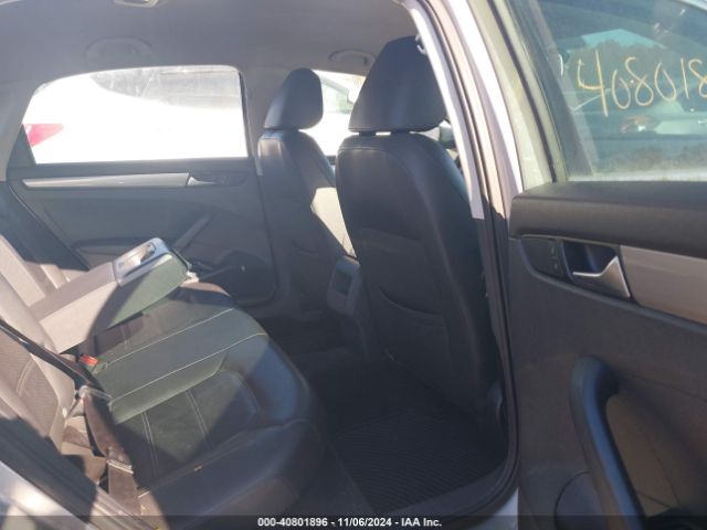 1VWAT7A37FC114904 Volkswagen Passat 1.8t Limited Edition