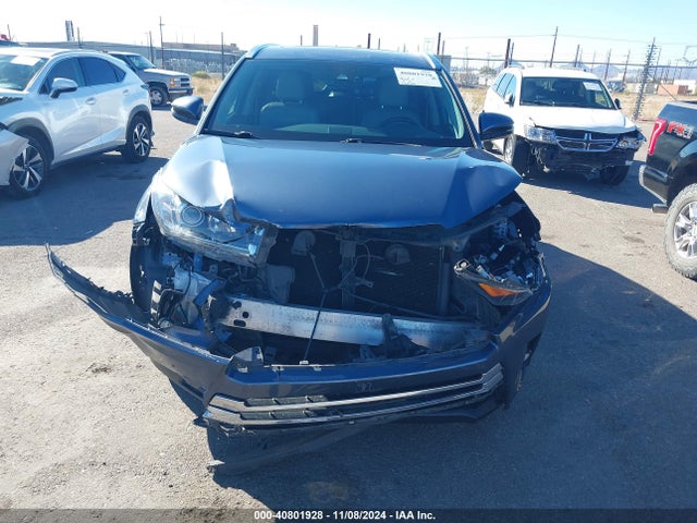 Toyota Highlander Limited 2018 5TDDZRFH8JS802805 Image 12