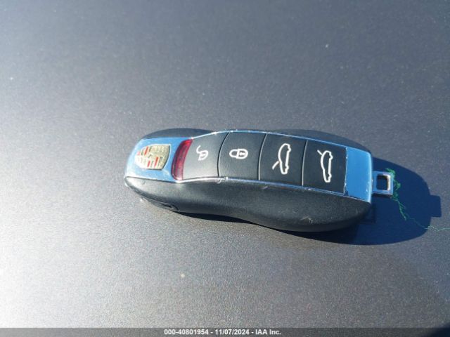 2015 PORSCHE MACAN WP1AB2A5XFLB52264 Photo 10